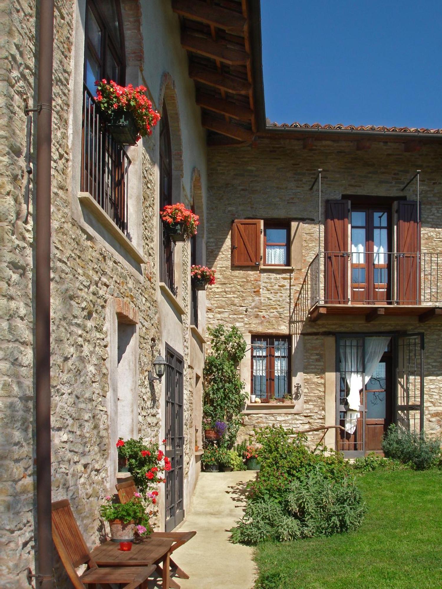 Casa Branzele Trezzo Tinella